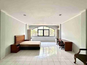 Kebayoran Baru Ruko Gandeng 5 Unit & Tanah Komersial Dekat Pakubuwono