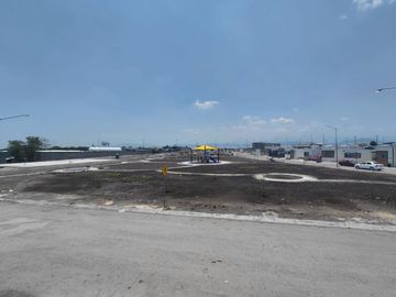 CASA EN VENTA EN JUAREZ, NUEVO LEON, ZONA FRACC. LOMAS DE ROSARITO,  FRENTE A PARQUE PRINCIPAL, ESQUINA, REMATE POR CAMBIO DE RESIDENCIA DE PAIS