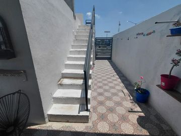 CASA EN VENTA EN JUAREZ, NUEVO LEON, ZONA FRACC. LOMAS DE ROSARITO,  FRENTE A PARQUE PRINCIPAL, ESQUINA, REMATE POR CAMBIO DE RESIDENCIA DE PAIS