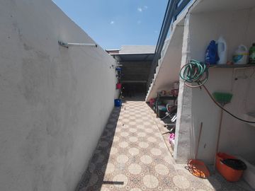 CASA EN VENTA EN JUAREZ, NUEVO LEON, ZONA FRACC. LOMAS DE ROSARITO,  FRENTE A PARQUE PRINCIPAL, ESQUINA, REMATE POR CAMBIO DE RESIDENCIA DE PAIS