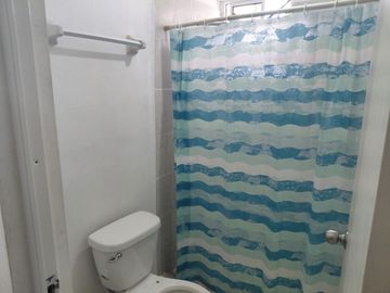 CASA EN VENTA EN JUAREZ, NUEVO LEON, ZONA FRACC. LOMAS DE ROSARITO,  FRENTE A PARQUE PRINCIPAL, ESQUINA, REMATE POR CAMBIO DE RESIDENCIA DE PAIS