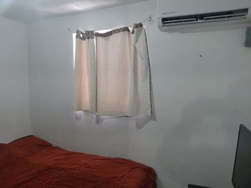 CASA EN VENTA EN JUAREZ, NUEVO LEON, ZONA FRACC. LOMAS DE ROSARITO,  FRENTE A PARQUE PRINCIPAL, ESQUINA, REMATE POR CAMBIO DE RESIDENCIA DE PAIS