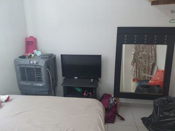 CASA EN VENTA EN JUAREZ, NUEVO LEON, ZONA FRACC. LOMAS DE ROSARITO,  FRENTE A PARQUE PRINCIPAL, ESQUINA, REMATE POR CAMBIO DE RESIDENCIA DE PAIS