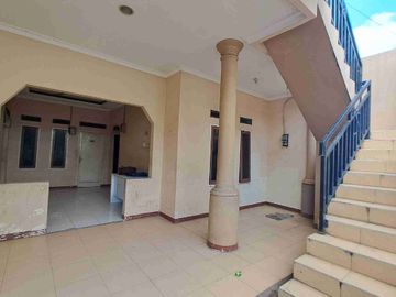 Jual Bangunan 2 Lantai Ex Kos an 10 KT, 10KM, SHM, jalan lebar 2 mobil, Cakung, harga bagus 1 950M nego
