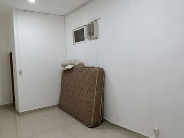 Rumah 2 lt SHM dekat LAN  Jl Adminsitrasi Petamburan Tanah ABang Jakarta Pusat