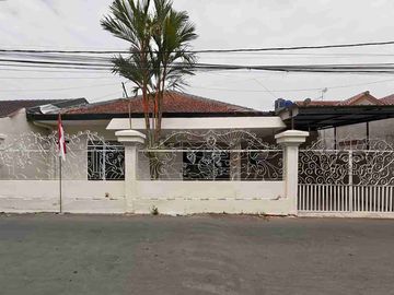 Rumah Klasik Di jl. Kaliurang Dalam Ringroad Dekat Kampus UGM Yogyakarta