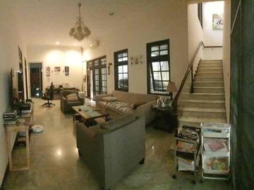 DIJUAL RUMAH PUSAT KOTA SURABAYA RAYA DARMO