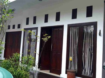 dijual rumah 2 lantai di Kebayoran Baru, Jaksel