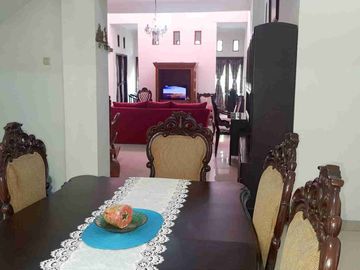 dijual rumah 2 lantai di Kebayoran Baru, Jaksel