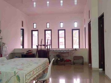dijual rumah 2 lantai di Kebayoran Baru, Jaksel