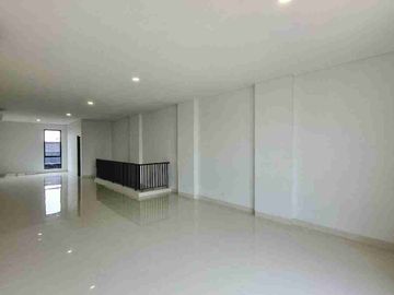 Bisa Cicil 120x! Oxford Victoria Ruko di Jantung Gading Serpong