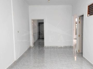 Peluang Usaha & Hunian! Rumah Murah Siap Huni Lokasi Jalan Ramai