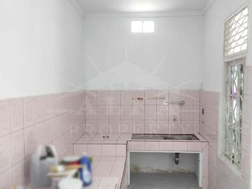 Peluang Usaha & Hunian! Rumah Murah Siap Huni Lokasi Jalan Ramai