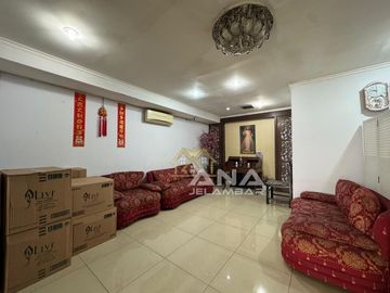 ANA RUMAH UK 13X19.5M BONUS LAHAN PARKIR DI KOMPLEK DUTA MAS JELAMBAR