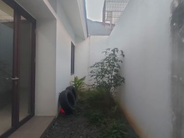 Rumah Nyaman Cantik di Dalam Cluster Citra Raya Tangerang