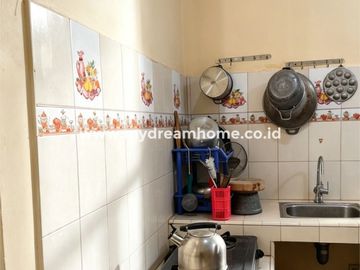 Rumah Bagus Nyaman Bersih Semi Furnish di Pabuaran Residence