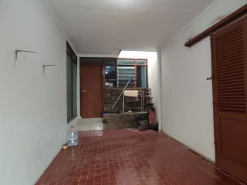 Dijual Rumah dengan Harga Termurah & Terawat Hoek di Arcamanik Cisaranten Kota Bandung
