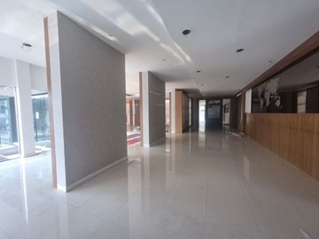 Disewakan workshop lokasi strategis di Jalan Utama Galaxy Bekasi