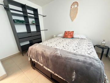 RENTA DE CASA AMUEBLADA EN PUERTA LISBOA SALIDA EJE METROPOLITANO