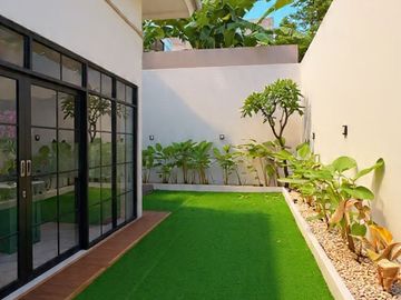 rumah mewah siap huni free kanopi premium & garasi luas dekat one bell park