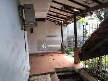 Rumah Asri Bonus Bangunan Kawasan Komplek Pertanian Pasar Minggu Jakarta Selatan Lokasi Dekat ke Pintu Tol Tb .Simatupang dan Dekat ke Aeon Mall