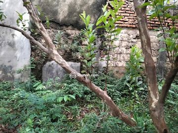 Rumah Asri Bonus Bangunan Kawasan Komplek Pertanian Pasar Minggu Jakarta Selatan Lokasi Dekat ke Pintu Tol Tb .Simatupang dan Dekat ke Aeon Mall