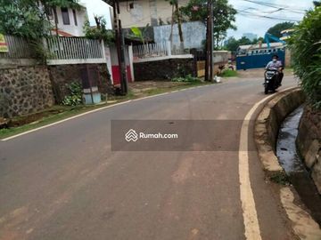 Rumah Asri Bonus Bangunan Kawasan Komplek Pertanian Pasar Minggu Jakarta Selatan Lokasi Dekat ke Pintu Tol Tb .Simatupang dan Dekat ke Aeon Mall