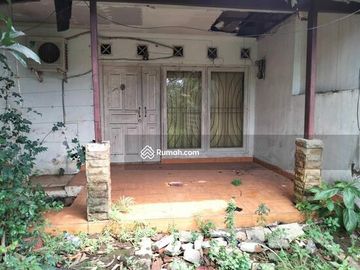 Rumah Asri Bonus Bangunan Kawasan Komplek Pertanian Pasar Minggu Jakarta Selatan Lokasi Dekat ke Pintu Tol Tb .Simatupang dan Dekat ke Aeon Mall