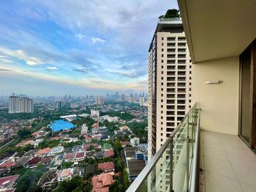 Disewakan Apartment Pakubuwono spring 2BR 175sqm kebayoran jaksel (Erfi +62 8197740----)
