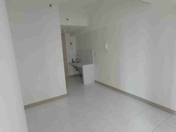 Sewa Apartemen Tokyo Riverside Studio Kosongan