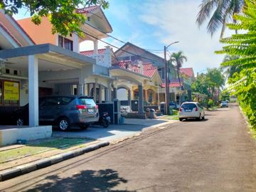 Rumah Eklusive dan Elegan di Kawasan Pemukiman Elite Pesona Khahyangan  Depok Jawa Barat.