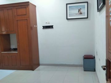 Rumah Eklusive dan Elegan di Kawasan Pemukiman Elite Pesona Khahyangan  Depok Jawa Barat.