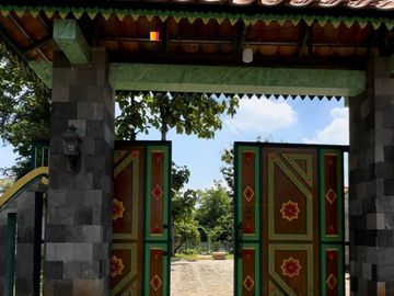 Dijual Rumah Luas di Tengah Kebun Luas di Bendul Sukatani Purwakarta Jawa Barat