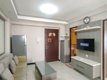 Disewa Green Bay Pluit Bayview 2 Kamar Tidur Modern Contemporary – View Kolam Renang, Dekat Baywalk Mall & Tol Dalam Kota