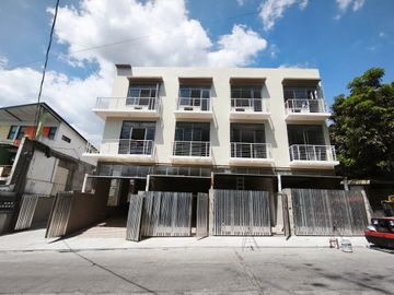 Holy Spirit Quezon City For Sale 3 Storey Townhouse 3 Bedrooms  near Shopwise Commonwealth RG