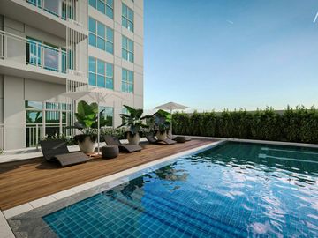 FOR SALE: Corner 1-Bedroom Unit with Parking at Astela at Circuit Makati