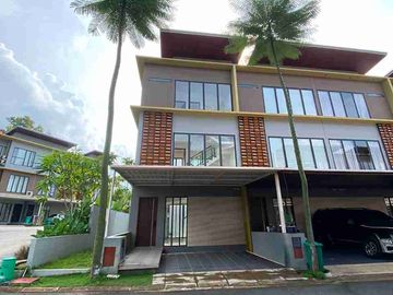 Rumah Mewah Elite 3 Lantai The Icon Residence Batam Center
