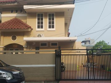 Rumah Rapi Siap Huni Ada 3 KT di Citra 5 Cengkareng Jakarta Barat