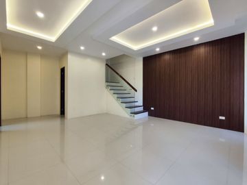 For Sale 3 Storey Modern Townhouse in Carmel 5 Subd Tandang Sora, Q.C. KSA