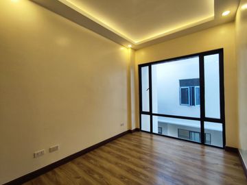For Sale 3 Storey Modern Townhouse in Carmel 5 Subd Tandang Sora, Q.C. KSA