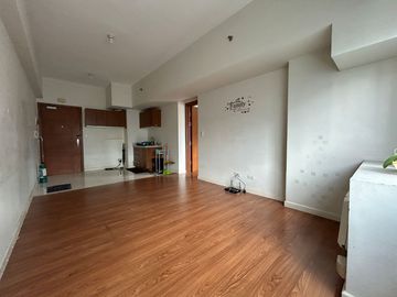 1BR Corner Unit for Sale at Eton Tower Makati | 48.5 sqm | Only ₱6.9M