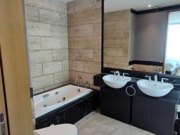 DIJUAL DAN DISEWAKAN APARTEMEN KEMPINSKI RESIDENCE 2 BR 157 M2 MENTENG (ERFI - 08197740----)