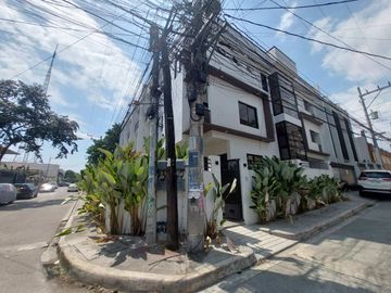For Sale 3 Storey Modern Townhouse in Doña Faustina Village Tandang Sora, Q.C. KSA