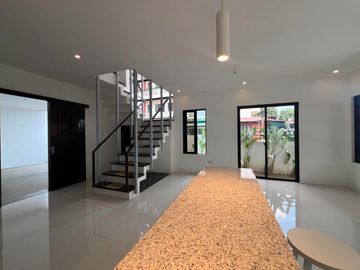 For Sale 3 Storey Modern Townhouse in Doña Faustina Village Tandang Sora, Q.C. KSA