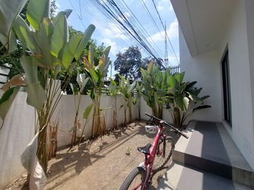 For Sale 3 Storey Modern Townhouse in Doña Faustina Village Tandang Sora, Q.C. KSA