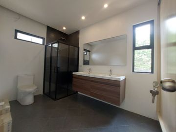 For Sale 3 Storey Modern Townhouse in Doña Faustina Village Tandang Sora, Q.C. KSA
