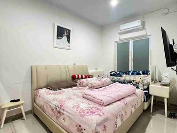 Rumah Bagus 2 lantai, Semifurnished, Bebas Banjir, Lokasi Strategis, Siap Huni di Harapan Indah, pejuang, medan Satria, bekasi