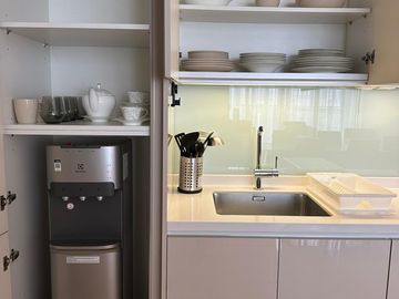 DIJUAL APARTEMEN LAVIE ALL SUITES 2 BR FURNISHED KUNINGAN (ERFI 08197740----)