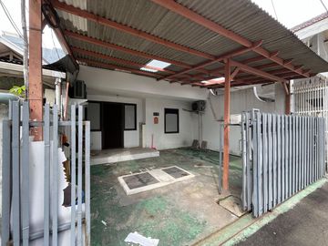 Puan timur 3- Kelapa Gading Jakarta Utara.