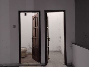 Sewa Ruko 2 Lantai Strategis di Jalur Yogyakarta-Magelang, Dekat Pasar Anyar Mertoyudan